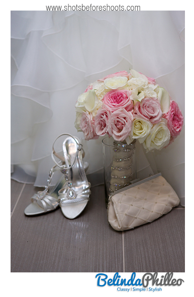 pink and white roses bridal bouquet