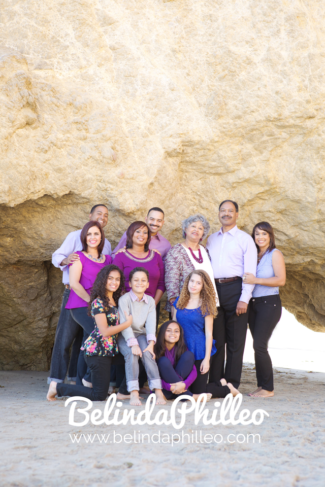 malibu family portraits _03 family photo on the beach