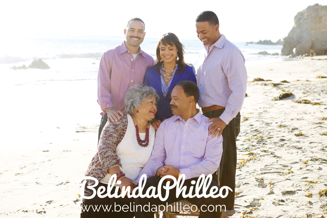 malibu family portraits _05 family potrait on the beach