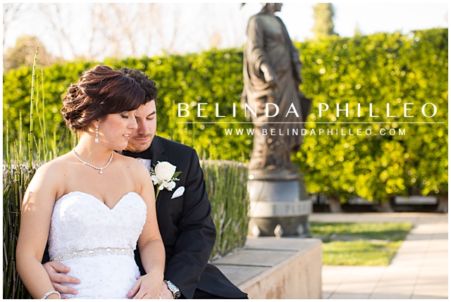 bridal potraits at cerritos sculpture garden