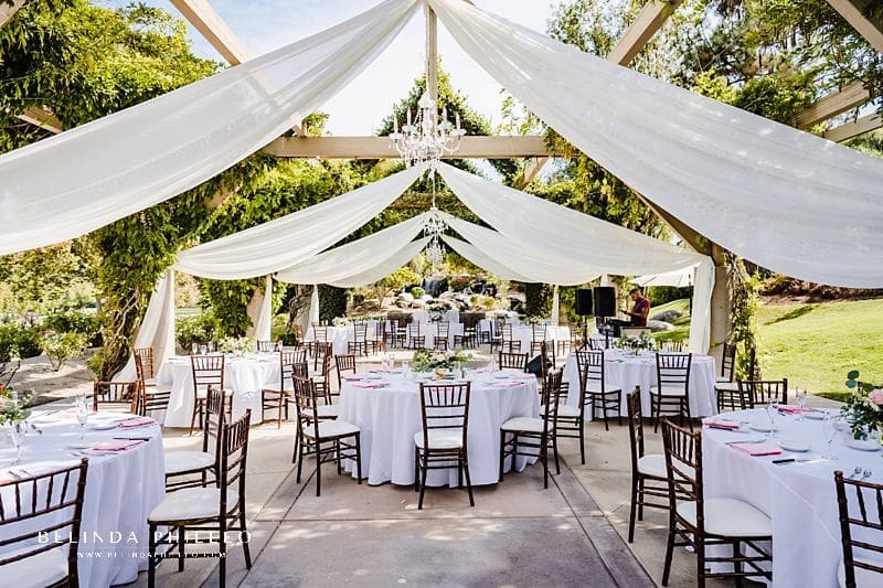 Outdoor wedding reception at Coyote Hills Golf Course in Fullerton, CA. Photography by Belinda Philleo